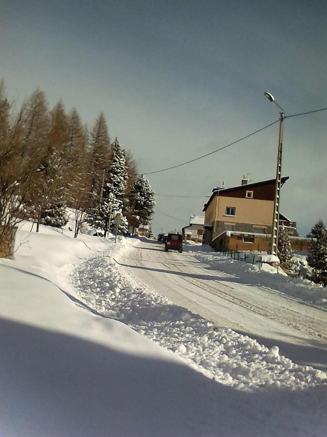 Résidence Campredon - 6 à 8 pers - Linge Inclus - Terrasse 25m2 plein sud - Jardin - Internet - Parking - Navette pied du logement Font-Romeu-Odeillo-Via Exterior foto