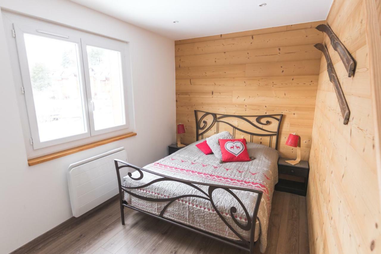 Résidence Campredon - 6 à 8 pers - Linge Inclus - Terrasse 25m2 plein sud - Jardin - Internet - Parking - Navette pied du logement Font-Romeu-Odeillo-Via Exterior foto