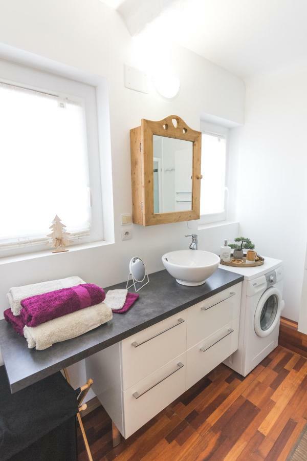Résidence Campredon - 6 à 8 pers - Linge Inclus - Terrasse 25m2 plein sud - Jardin - Internet - Parking - Navette pied du logement Font-Romeu-Odeillo-Via Exterior foto